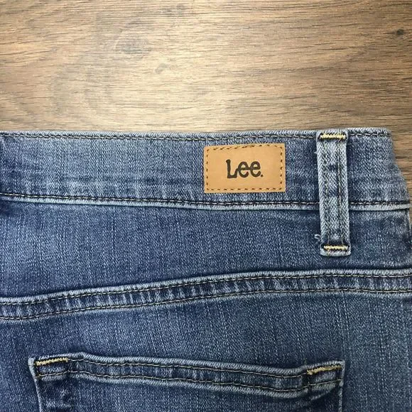 Lee womens relaxed fit straight jeans size 12 SHORT stretch BLUE wash - Picture 12 of 14